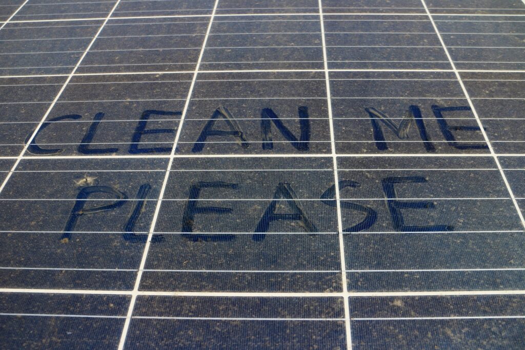 dirty solar panel, kirlenmiş güneş enerjisi paneli